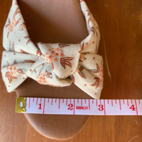 Universal Thread, women’s sandals, small heel, size 6 1/2, cute floral pattern - Picture 10 of 15